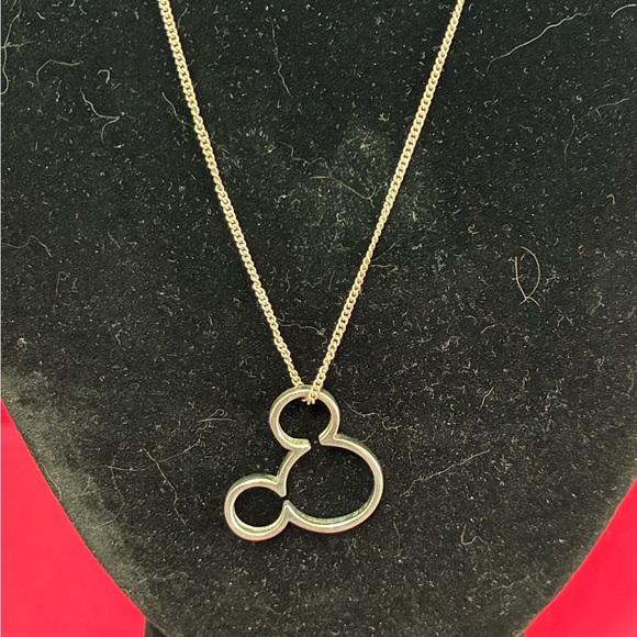 Disney Jewelry - Elegant silver Necklace with Mickey Pendant